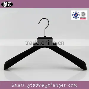 HA7064 Black Flocking Fashionable Coat Hanger Gold Velvet Hanger thumbnail-3