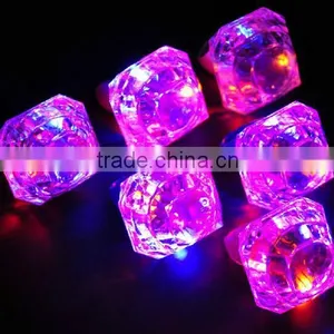 Luminous Rings Light up Toys Led Finger Ring Lights Halloween Party Supplies Favor Decor Glow Flashing Diamond Ring thumbnail-3