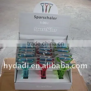 Plastic Peeler thumbnail-1