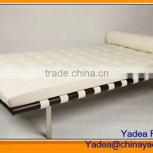 Classic Barcelona Daybed thumbnail-1