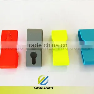 Taiwan Manufacturer Made Power Coating Colorful With Hole Double Side Hook Small Hanger thumbnail-1