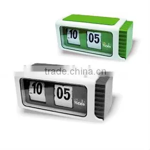 The New Design Lovely Desk Clock thumbnail-1