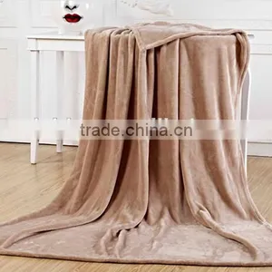 Factory Top High Quality Soft Comfortable Anti Pilling Any Size Color Flannel Blanket thumbnail-4
