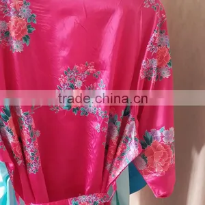 Pink Printing Short Sleeve Stretch Satin Silk Bathrobe thumbnail-3