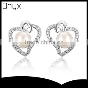 925 Sterling Silver Heart Shaped and White Pearl Bar Setting Ear Studs thumbnail-1