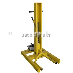 Air/Hydraulic Car Lift thumbnail-1
