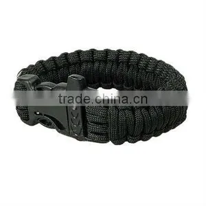 New Paracord Survival Bracelet thumbnail-1