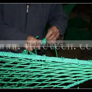 Cargo Net Plastic Hooks Car Cargo Net Shipping Cargo Net With DEKRA Certification in Germany and Australia Market thumbnail-2