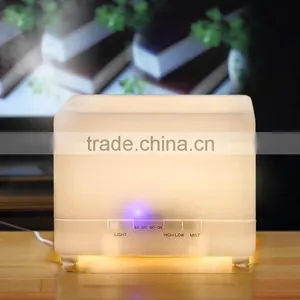 Hot Selling 700ML Electric Aromatherapy Essential Oil Diffuser With 7 Colors Changing thumbnail-3