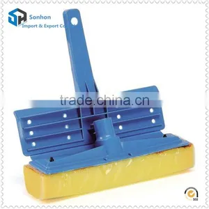 Practical Plastic Sponge Window Brush thumbnail-1