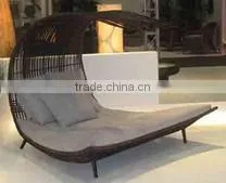 Daybed thumbnail-1