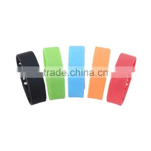 Fashion Ladies Bracelet Wrist Watch 3D LED Calorie Pedometer USB Sports Smart Wrist Bracelet Watch Unisex thumbnail-1