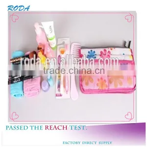 YIWU RODA New Style 600D Oxford Cloth Folding Printed Travel Makeup Bag thumbnail-1