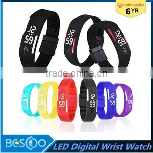 2016 New Fashion Men and Women Rubber LED Watch Silicon Wristband Date Sports Bracelet Digital Wrist Watch thumbnail-1