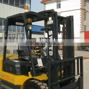 Diesel Powered Forklift Truck thumbnail-1