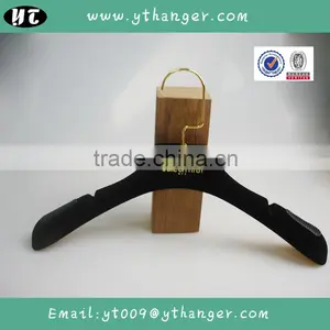 HA6997 Gold Stamping Logo for Hanger Velvet Plastic Coat Hanger Supplier's Choice thumbnail-1