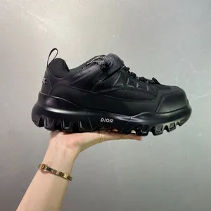 Dior Diorsneakers With Mesh Fabric Low-top Sports Casual Shoes thumbnail-1