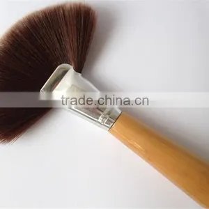 Soft Hair Cosmetic Facial Mask Brush Wooden Large Powder Brush thumbnail-1