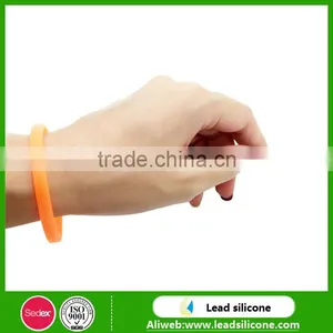 Cheap Festival Promotional Colorful Printed Silicone Wristband , Fashion Wristband Silicone Bracelets Wholesale thumbnail-2