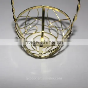 Small Metal Wire Storage Basket With Handle thumbnail-1