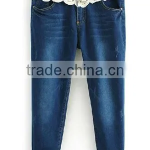OEM Factory Supply High Fashion Trendy Design Jeans Style Half Pants for Women thumbnail-3