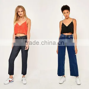 Jacquard Low Cut Spaghetti Straps Cropped Cami Womens Tank Top With Buttons thumbnail-2