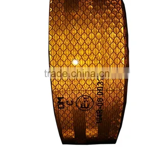EN471 UM High Intensive Reflective Tape thumbnail-3