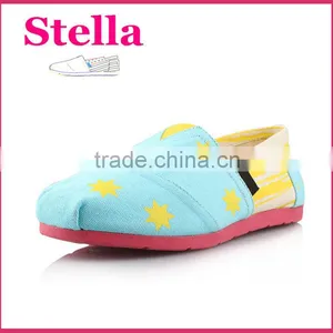 Rubber Sole Canvas Plimsolls thumbnail-1