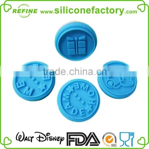 OEM Silicone Cookie Stamp With Wood Handle thumbnail-2