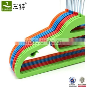 Wholesale Plastic Non Slip Outdoor Clothes Hanger thumbnail-3