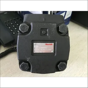 Rexroth PVV2-1X/045RA15UMB Fixed Displacement Vane Pump thumbnail-1