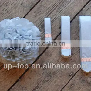 Pom Pom Flower Balls thumbnail-1