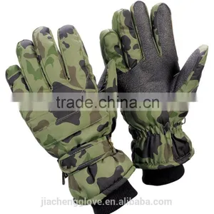 Ski Gloves, Camouflage Ski Gloves thumbnail-1
