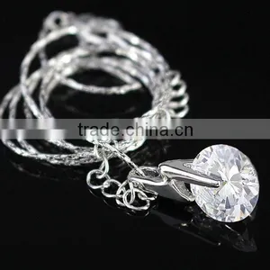 18K Zircon Flashing Necklace thumbnail-2