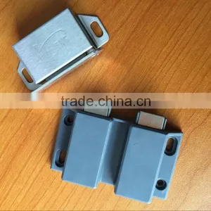 Good Quality Cabinet Magnetic Catch Cabinet Roller Catch thumbnail-4
