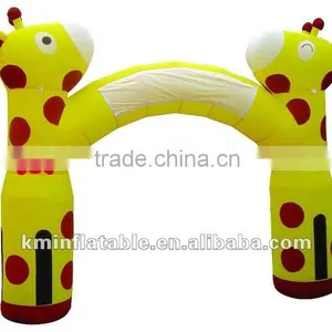 Giraffe Inflatable Arch thumbnail-1