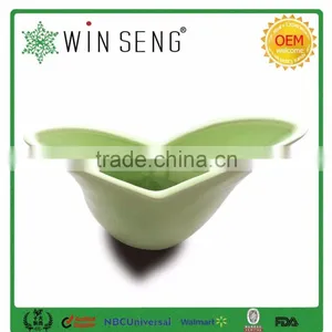Deep V Shape Ceramic Vases Flower thumbnail-3