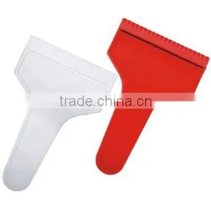 Ice Scraper thumbnail-1