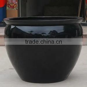 Modern Garden Vases thumbnail-3