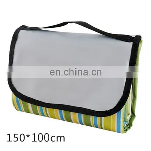 Low Moq Cheap Oxford Cloth Outdoor Camping Beach Grid Style 150*100 Foldable Picnic Mat Waterproof thumbnail-5