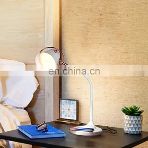 Best Selling QI Wireless Charging USB LED Table Lamp Modern Desk Light Lamp thumbnail-4