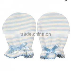 Baby Mittens thumbnail-1