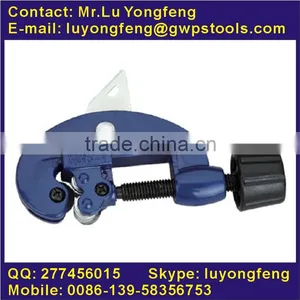 Light Duty Pipe Cutter thumbnail-1