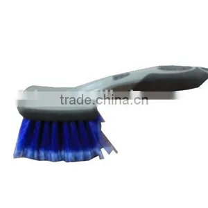 Soft Bristle Plastic Car Cleaning Tool/brush With Soft Touch Handle thumbnail-1