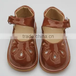 Wholesale Handmade Kids Shoes With Sound Shoes for Children thumbnail-3