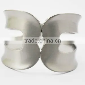 Fashion Wide Cuff Bangle High Quality Alloy Cuff Bangles thumbnail-3