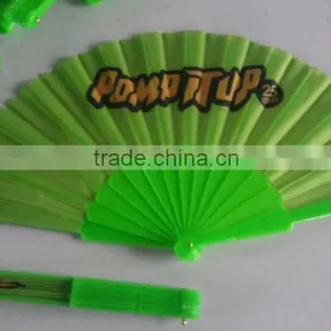 PP Type and Custom Logo White Plastic Hand Fan thumbnail-4