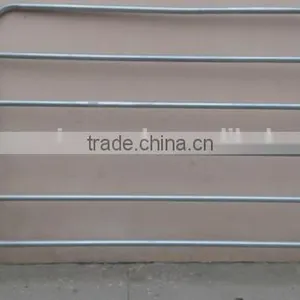2016 the Newest Type of Galvanized Cattle Farm Fencing Panel thumbnail-1