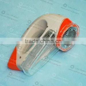 Electric Lint Shaver thumbnail-3