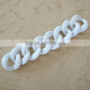 Plastic Link Chain thumbnail-1